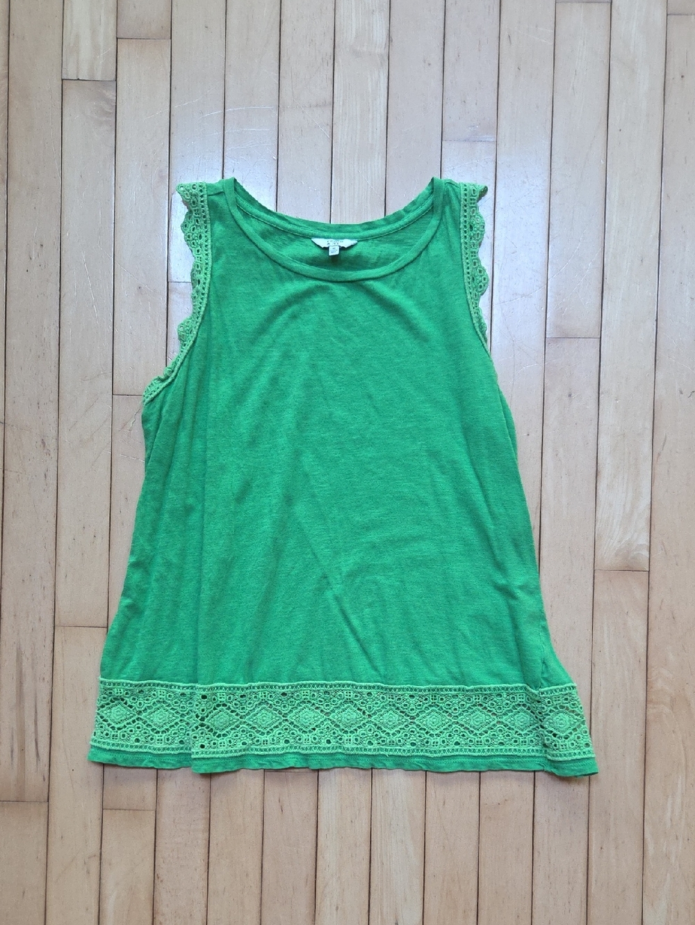 crown & ivy Bright Green Lace-Trim Tank Top